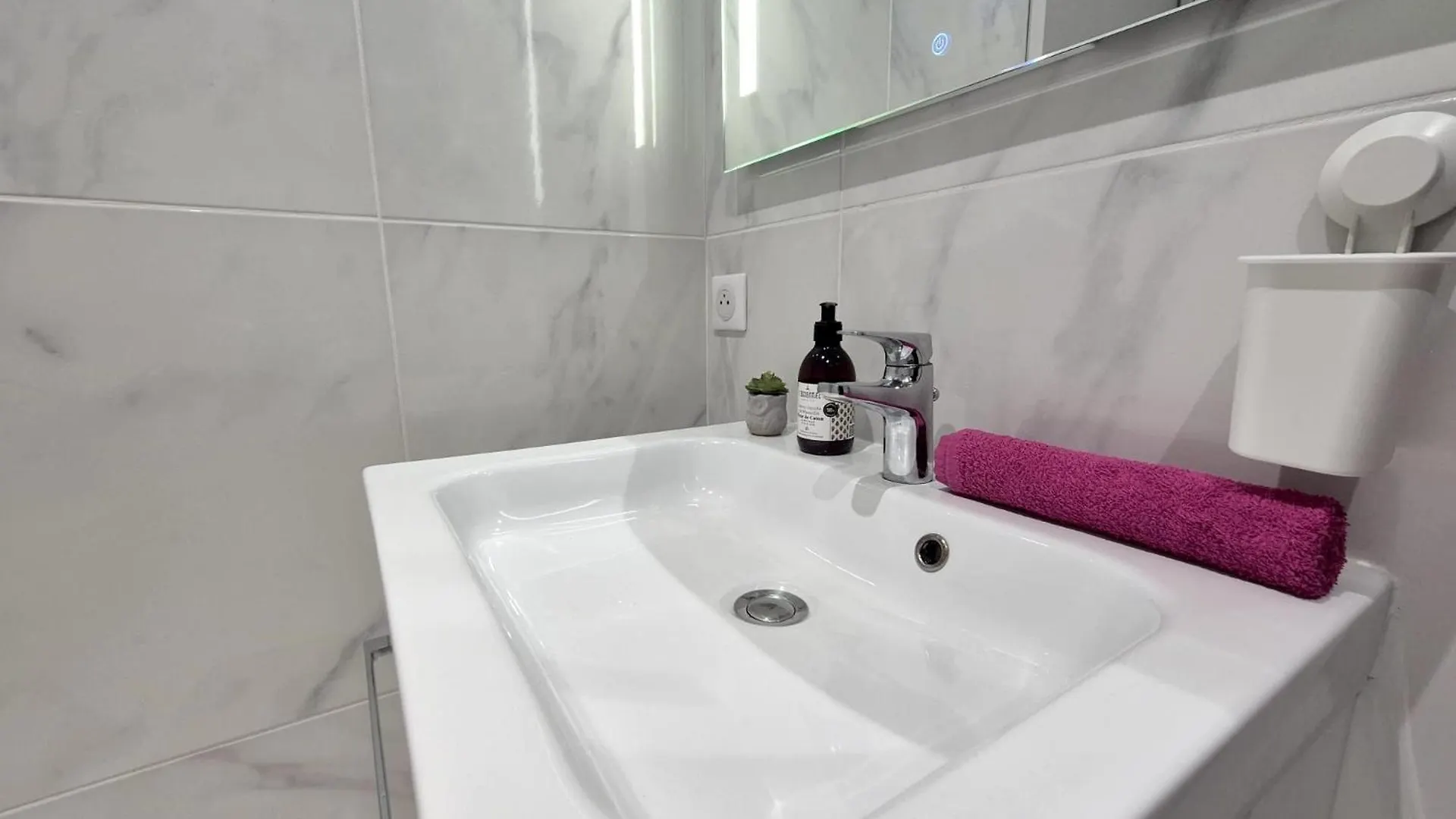 Studio Renove Au Centre Ville Nice