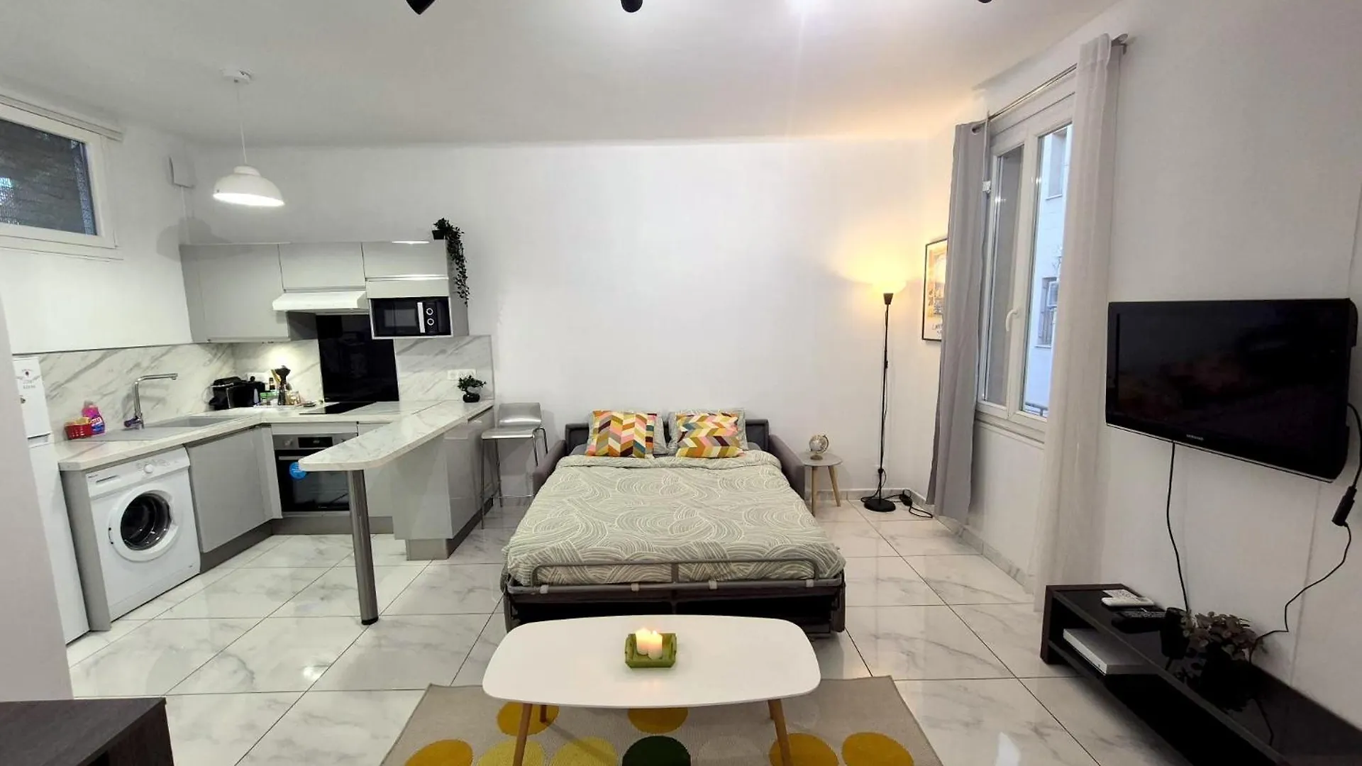 Apartment Studio Renove Au Centre Ville Nice