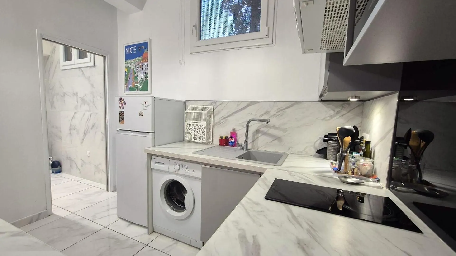 Studio Renove Au Centre Ville Nice Apartment